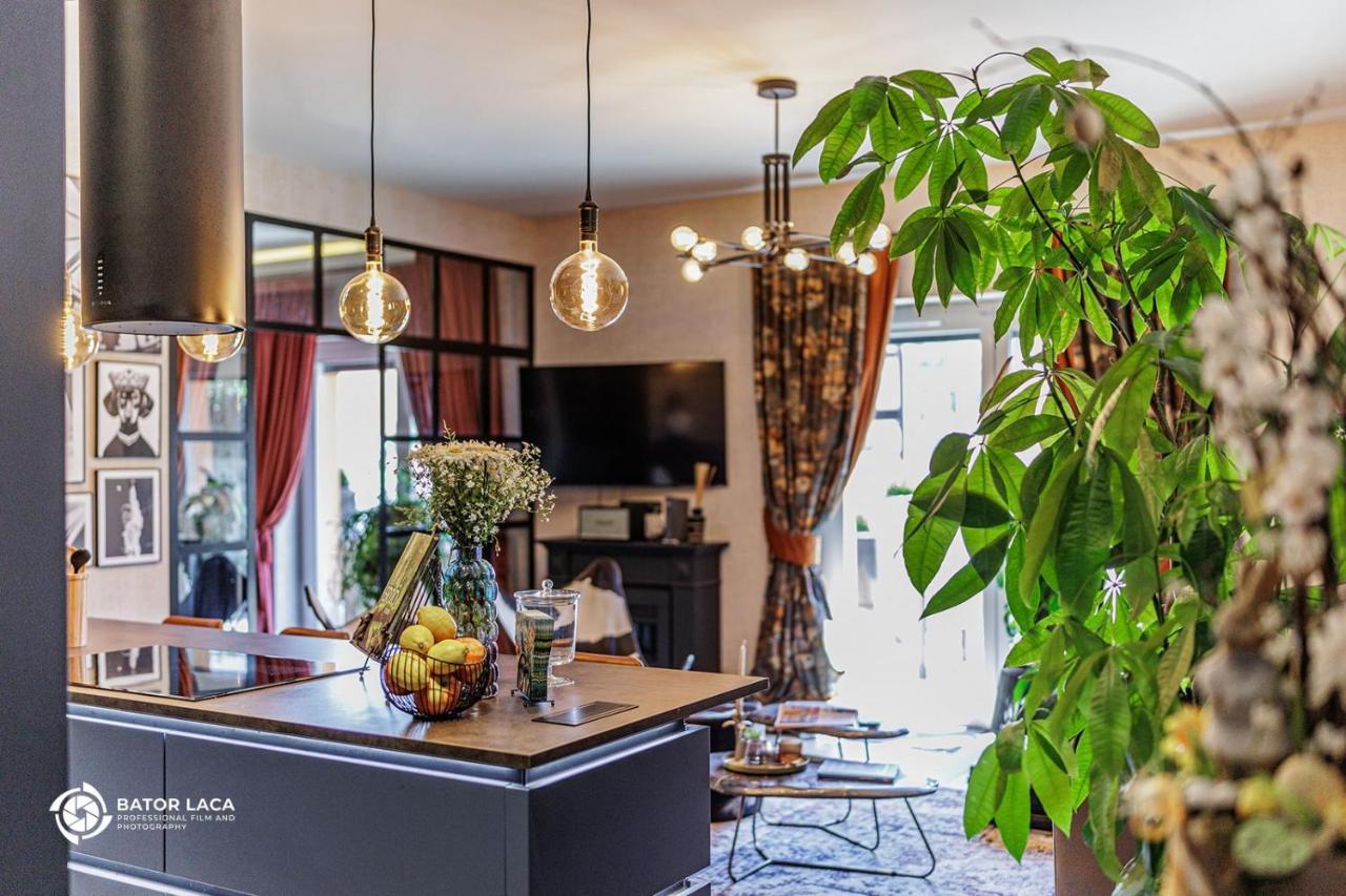 Апартаменти Buekk Penthouse, Panorama Jacuzzival Мішкольц Екстер'єр фото