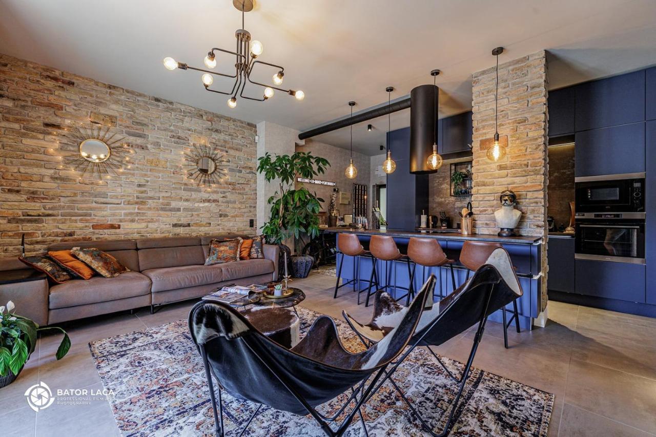 Апартаменти Buekk Penthouse, Panorama Jacuzzival Мішкольц Екстер'єр фото
