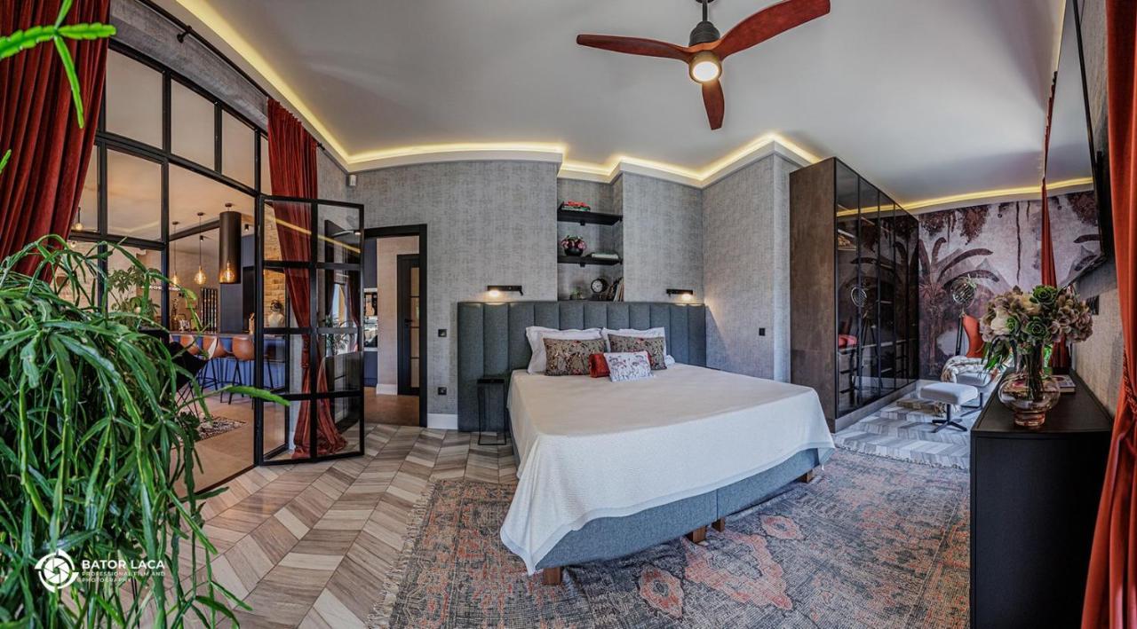 Апартаменти Buekk Penthouse, Panorama Jacuzzival Мішкольц Екстер'єр фото