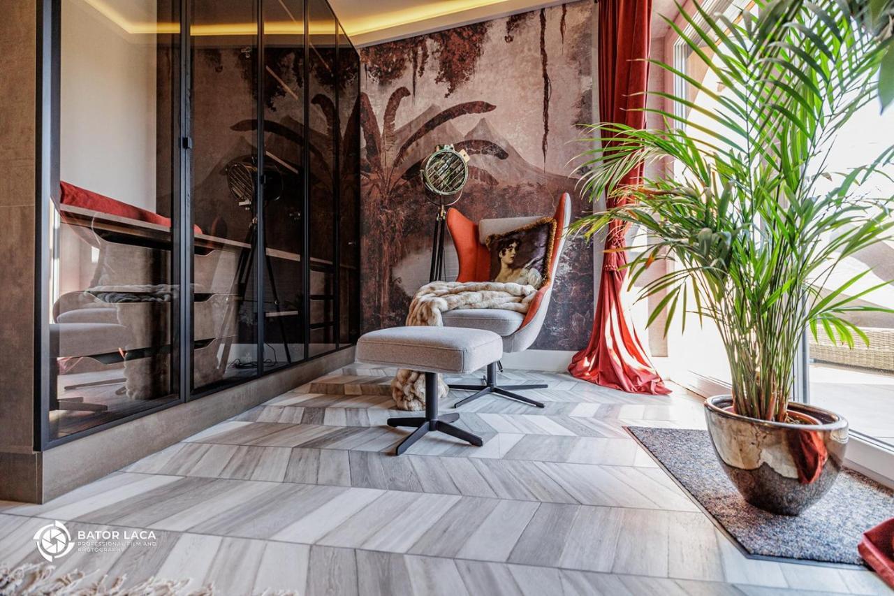 Апартаменти Buekk Penthouse, Panorama Jacuzzival Мішкольц Екстер'єр фото