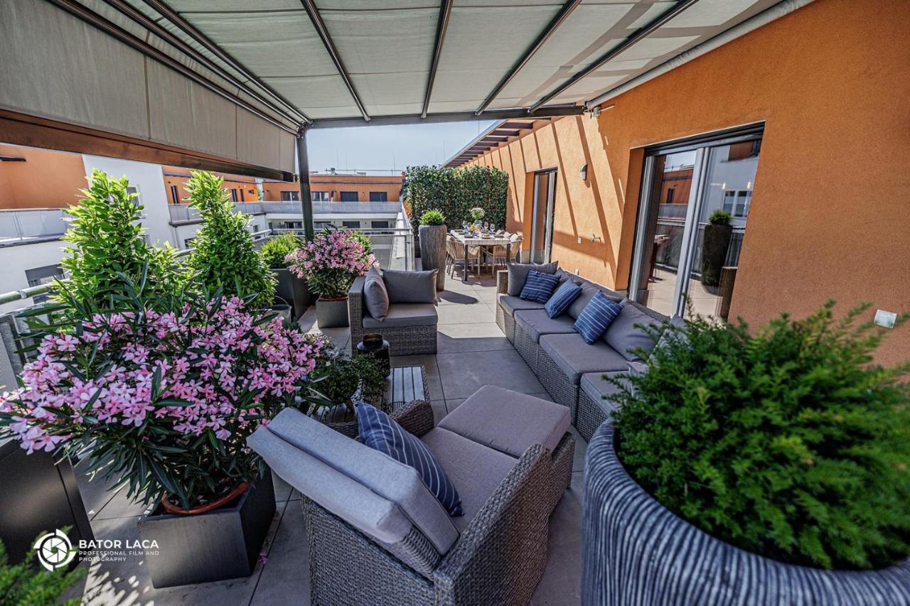 Апартаменти Buekk Penthouse, Panorama Jacuzzival Мішкольц Екстер'єр фото